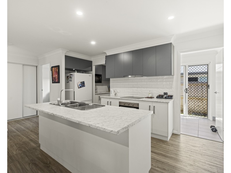 79 Adelaide Street, Cranley QLD 4350