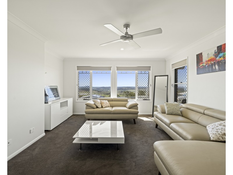 79 Adelaide Street, Cranley QLD 4350