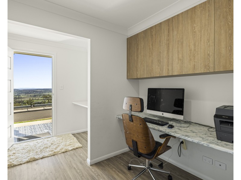 79 Adelaide Street, Cranley QLD 4350
