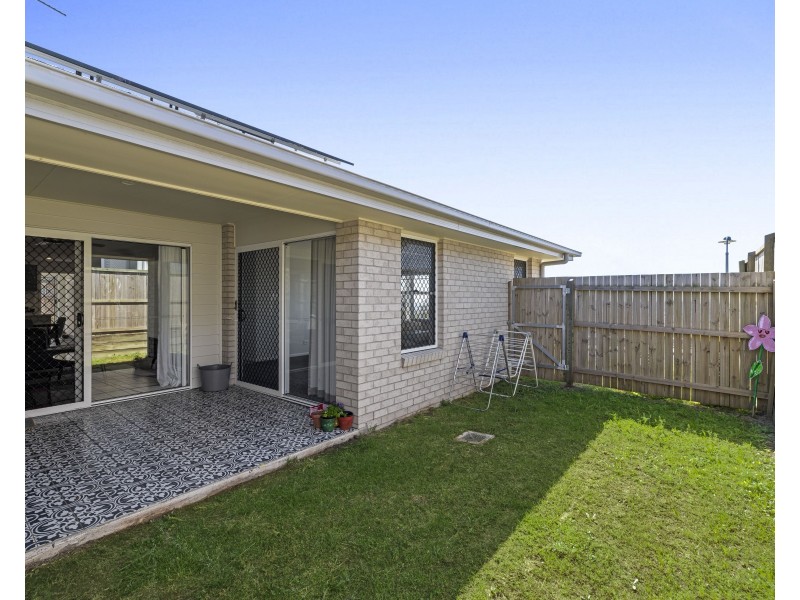 79 Adelaide Street, Cranley QLD 4350