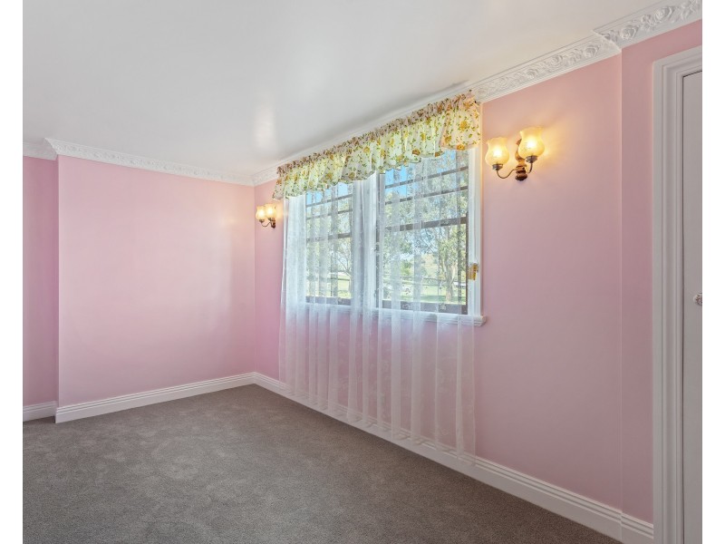 2 Valley View Drive, Meringandan West QLD 4352