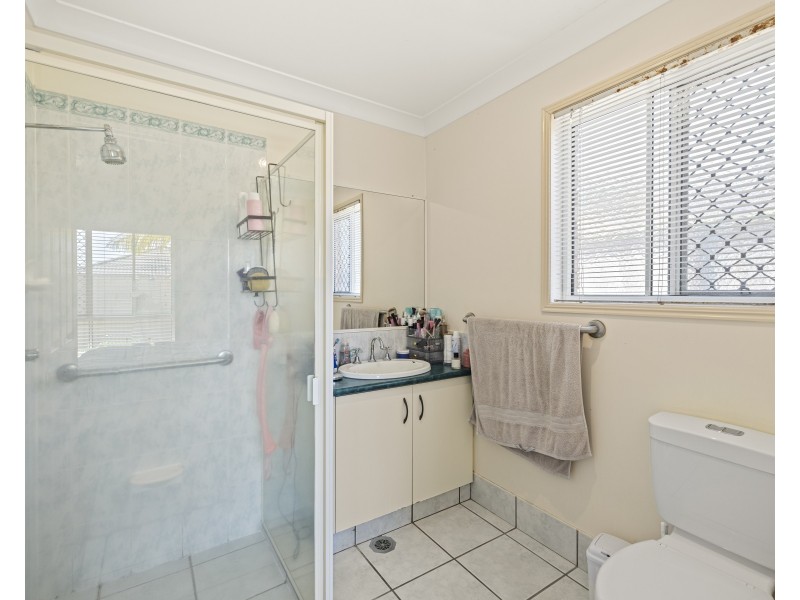 5 Maggie Court, Middle Ridge QLD 4350