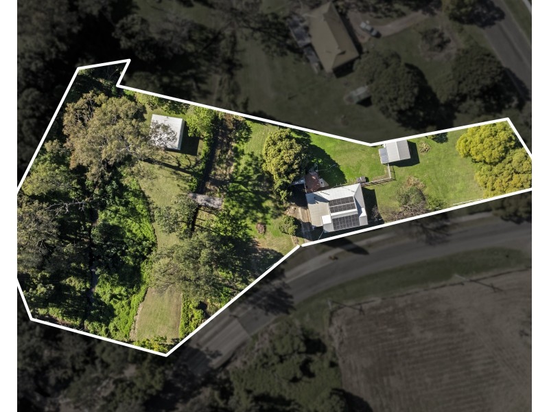 20 Jones Road, Withcott QLD 4352