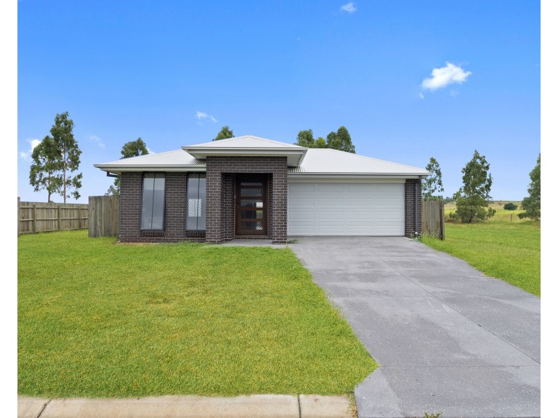 2 Carmalong Street, Cambooya QLD 4358