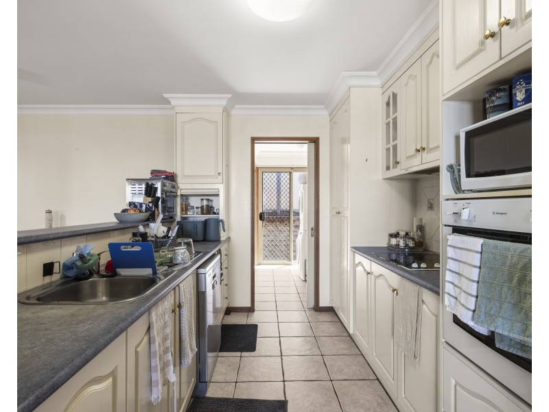 25 Lyness Court, Wilsonton Heights QLD 4350