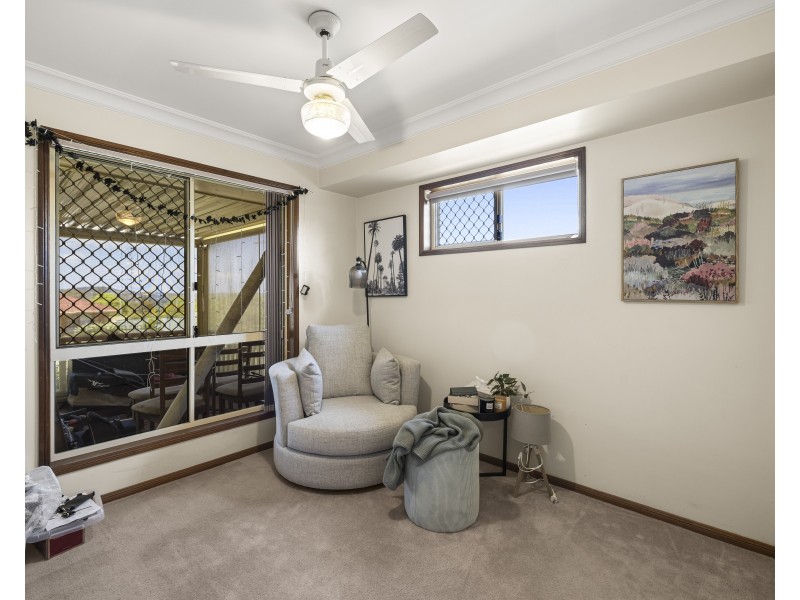 25 Lyness Court, Wilsonton Heights QLD 4350