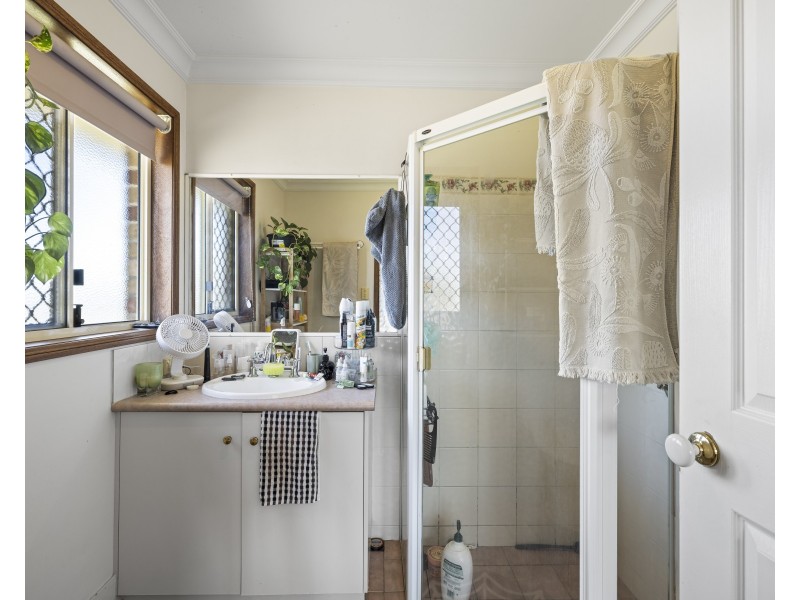 25 Lyness Court, Wilsonton Heights QLD 4350