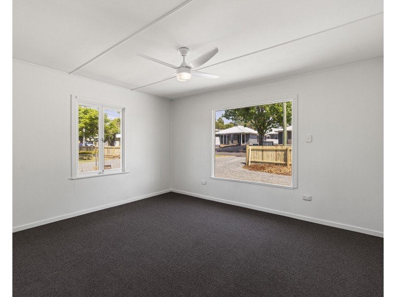 209 Jellicoe Street, Newtown QLD 4350