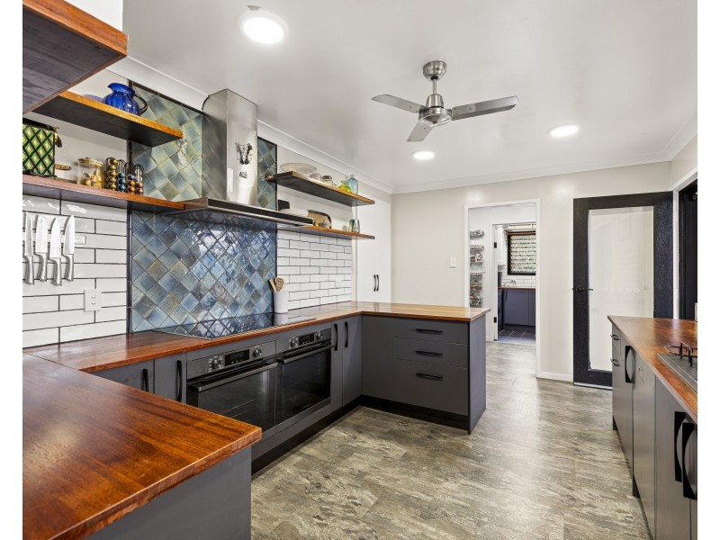 13 Wessex Street, Harristown QLD 4350