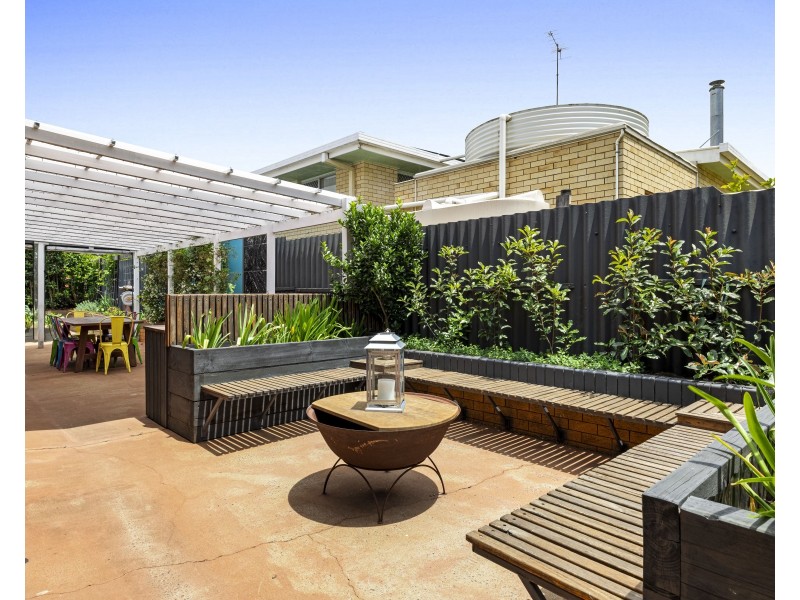 13 Wessex Street, Harristown QLD 4350