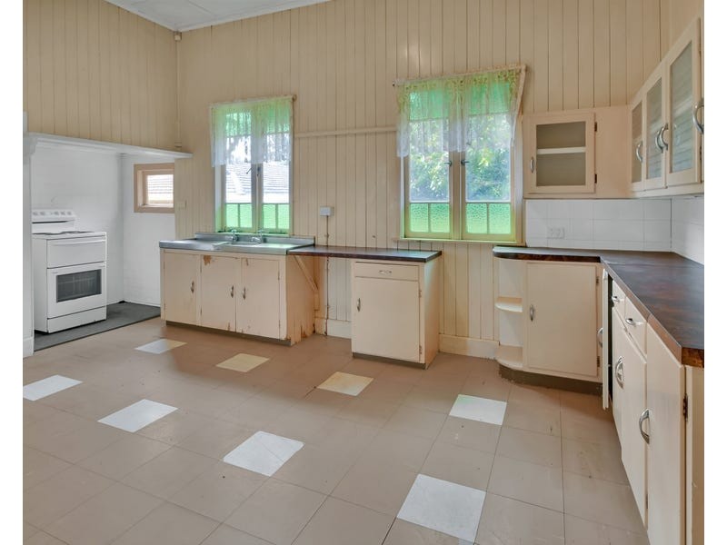 1A Allenby Street, Newtown QLD 4350