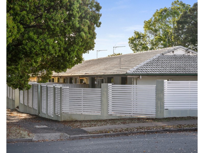 Unit 2/105 Campbell Street, Toowoomba City QLD 4350
