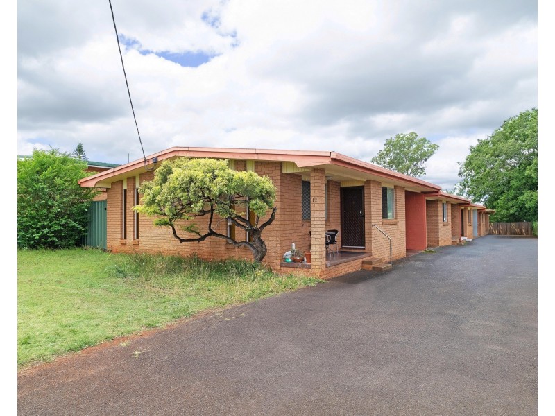 Unit 3/12 Tara Street, Wilsonton QLD 4350