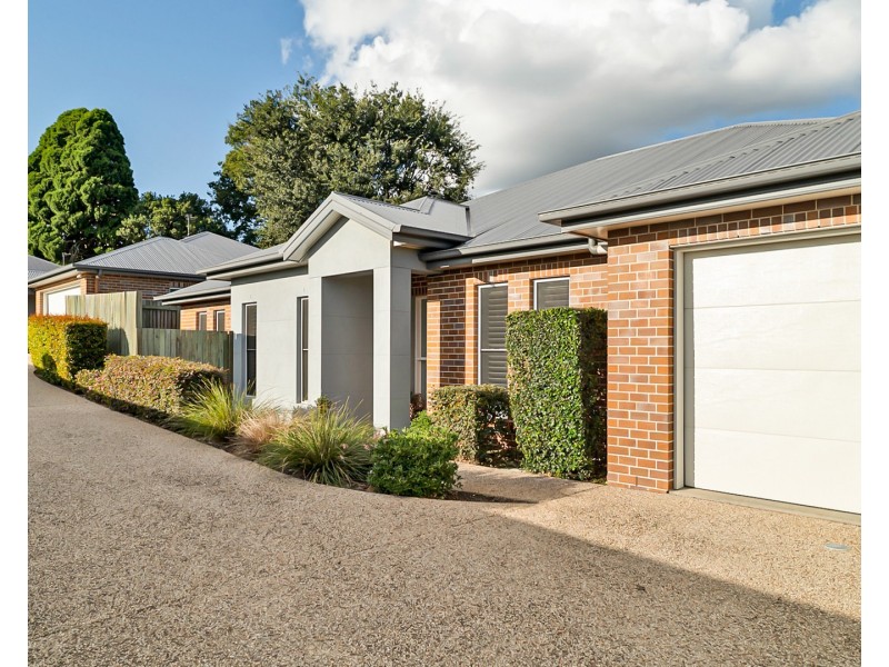 Unit 2/59 Jellicoe Street, Mount Lofty QLD 4350