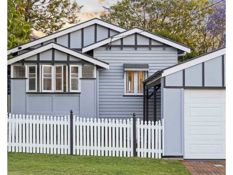 4 Atkinson Street, South Toowoomba QLD 4350