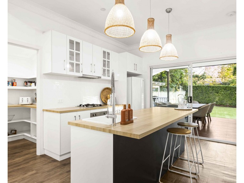 4 Atkinson Street, South Toowoomba QLD 4350