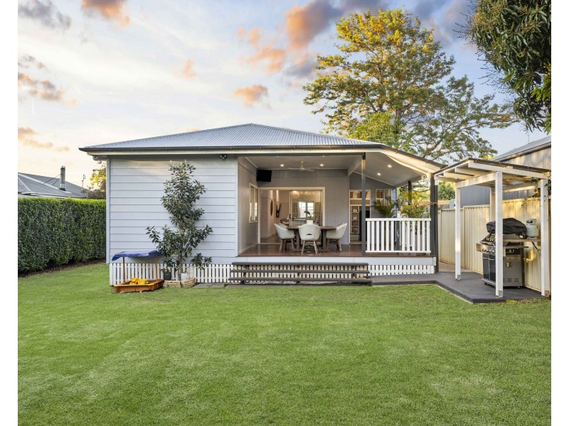 4 Atkinson Street, South Toowoomba QLD 4350
