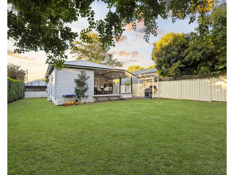 4 Atkinson Street, South Toowoomba QLD 4350