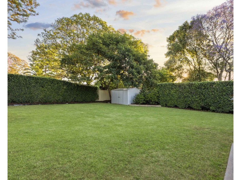 4 Atkinson Street, South Toowoomba QLD 4350