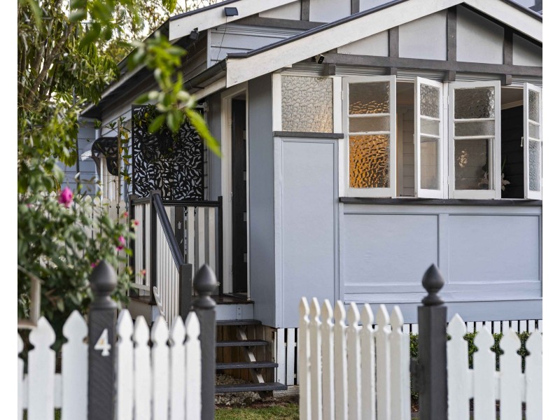 4 Atkinson Street, South Toowoomba QLD 4350