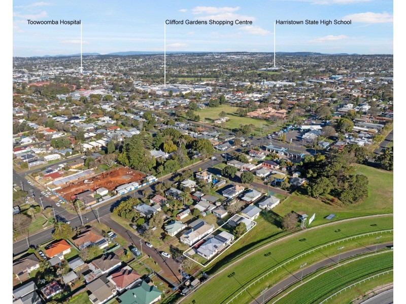 4 Finnie Street, Newtown QLD 4350