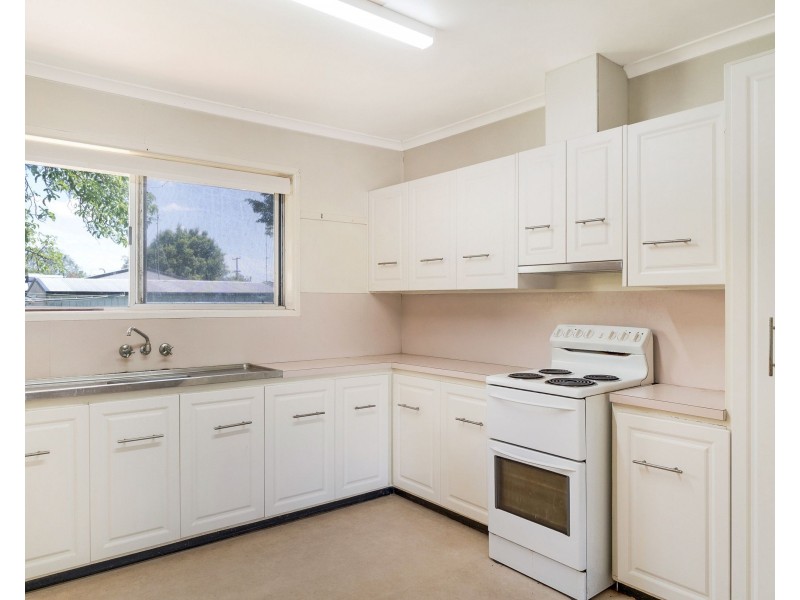 6 Cedar Street, East Toowoomba QLD 4350