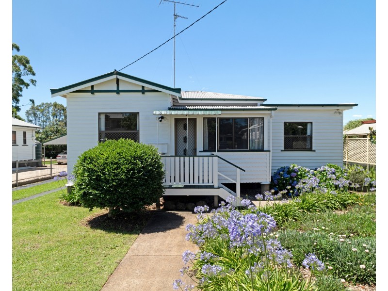 5 Vera Street, Newtown QLD 4350