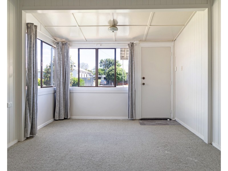 5 Vera Street, Newtown QLD 4350