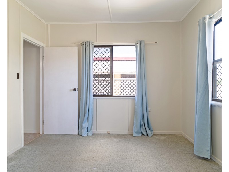 5 Vera Street, Newtown QLD 4350