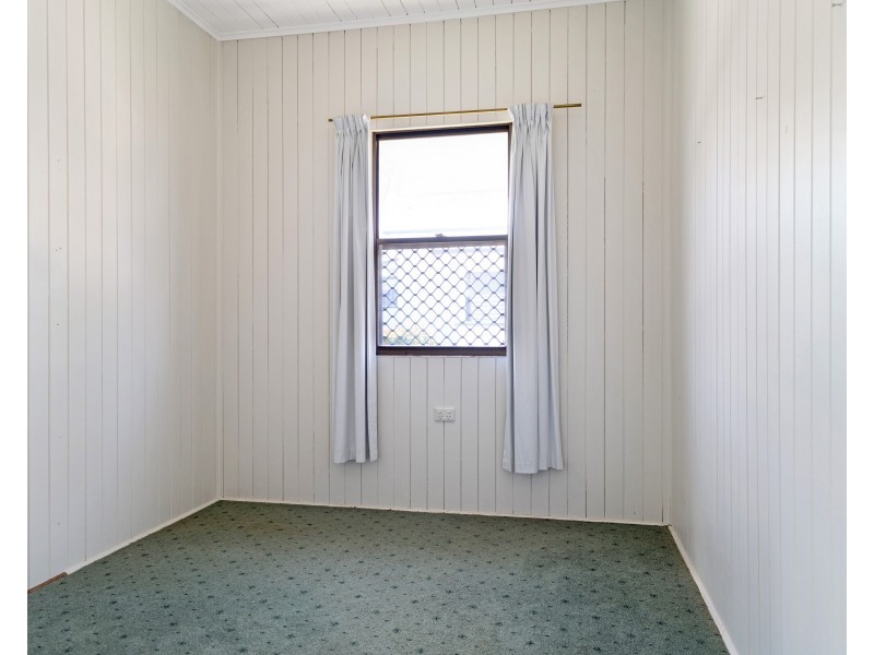 5 Vera Street, Newtown QLD 4350