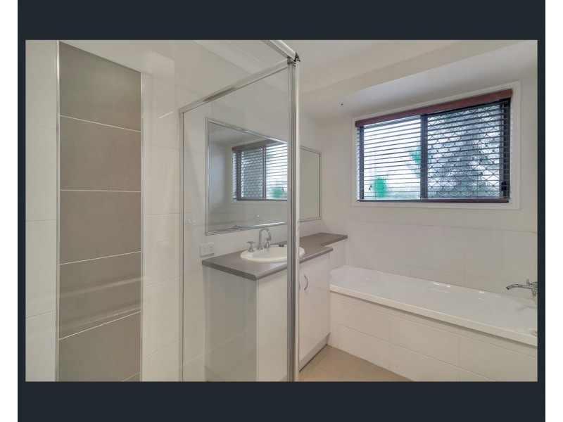 35 Bouganvillea Drive, Middle Ridge QLD 4350