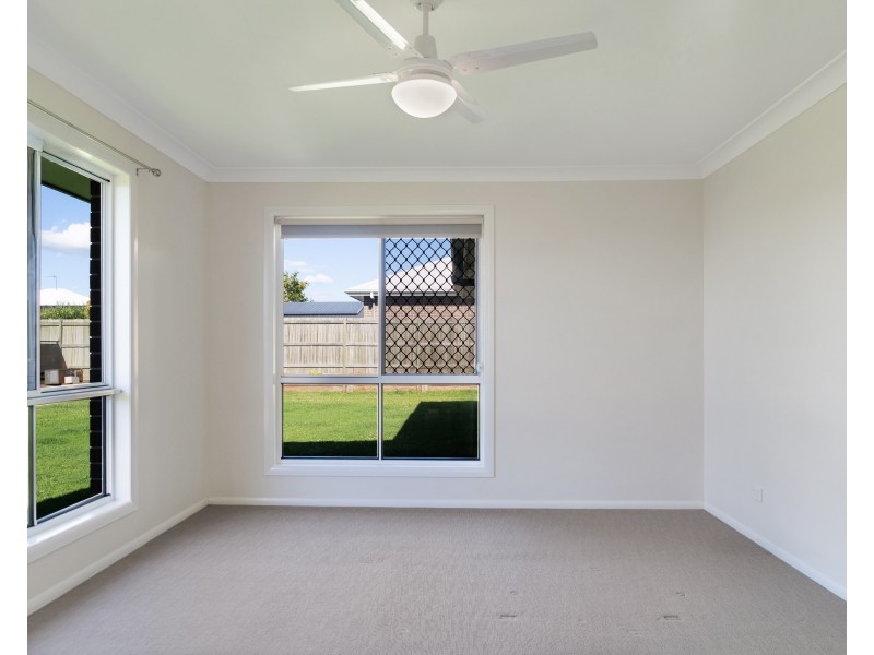 30 Lockyer Street, Kleinton QLD 4352