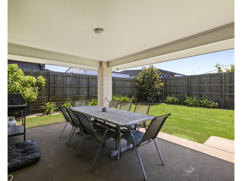 8 Eadie St, Kearneys Spring QLD 4350