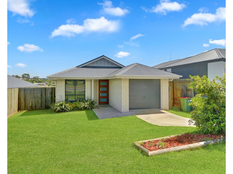 11 Downs Street, Glenvale QLD 4350