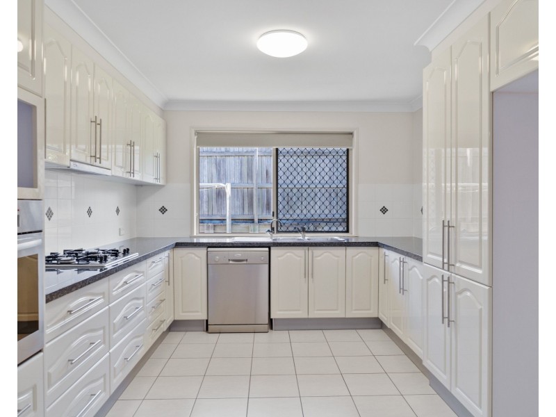 Unit 2/150 Tor Street, Rockville QLD 4350