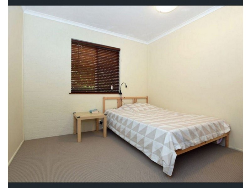 Unit 2/6 Scott Street, East Toowoomba QLD 4350