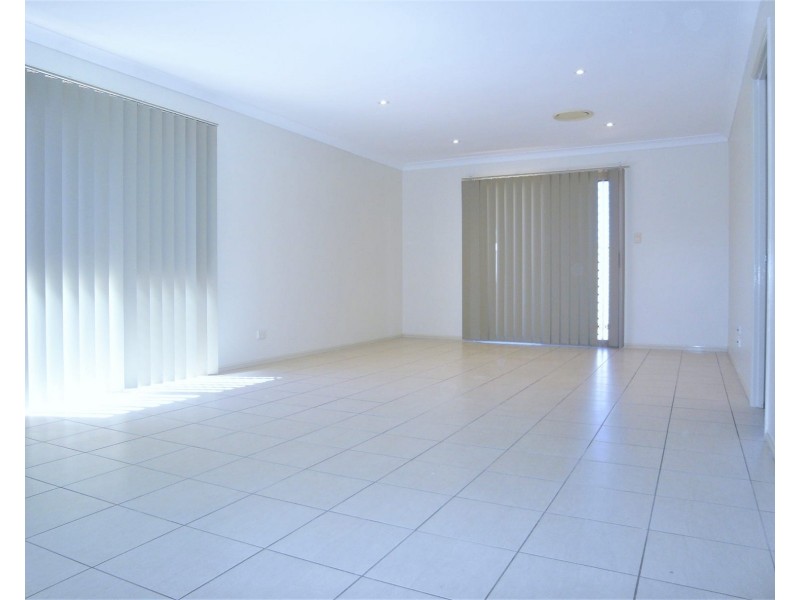 Unit 1/150 Tor Street, Rockville QLD 4350
