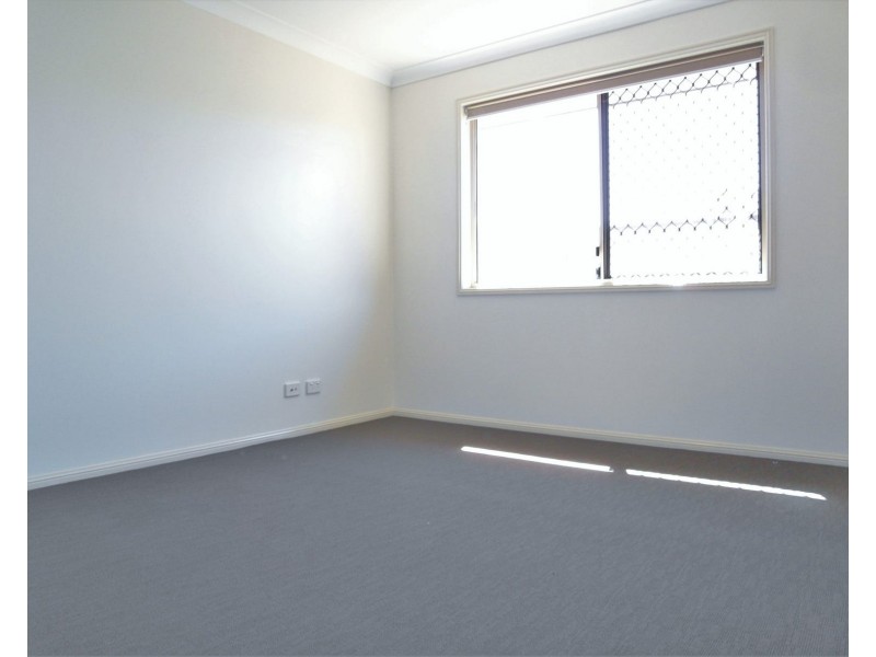 Unit 1/150 Tor Street, Rockville QLD 4350