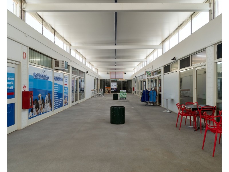 Tenancy 11/8 Hume Street, North Toowoomba QLD 4350