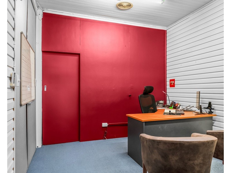 62 Anzac Avenue, Newtown QLD 4350