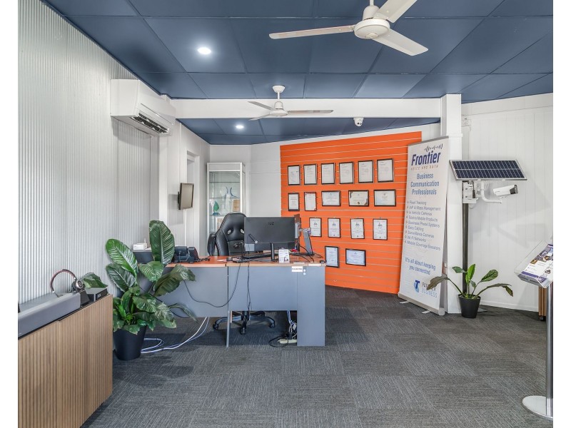 62 Anzac Avenue, Newtown QLD 4350