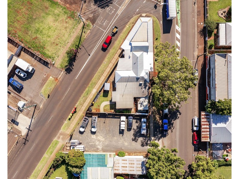 62 Anzac Avenue, Newtown QLD 4350