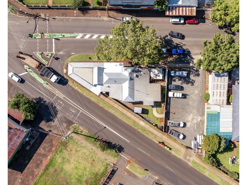 62 Anzac Avenue, Newtown QLD 4350