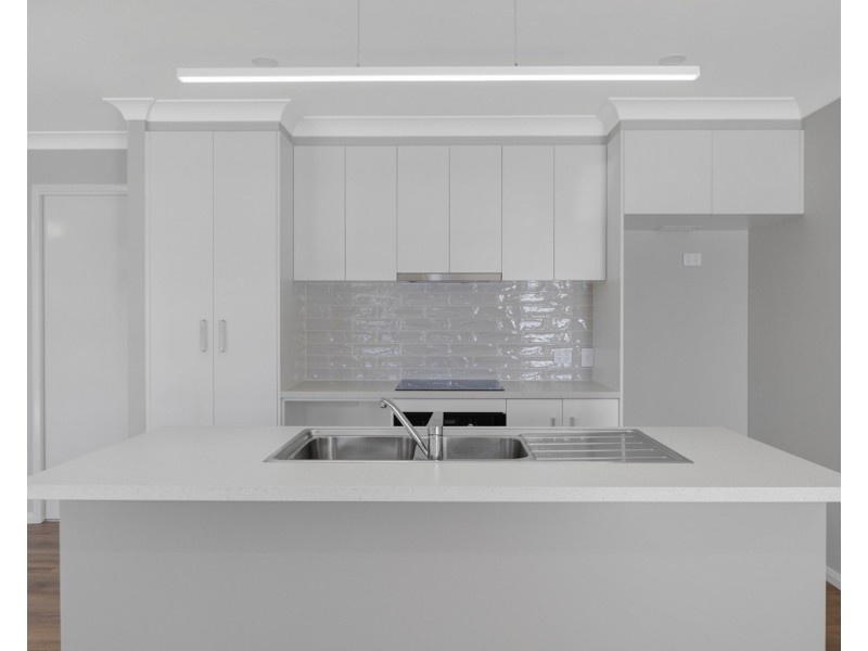 Unit 1/16 Whichello Street, Newtown QLD 4305