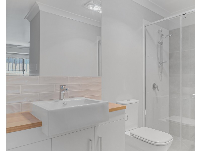 Unit 4/16 Whichello Street, Newtown QLD 4350