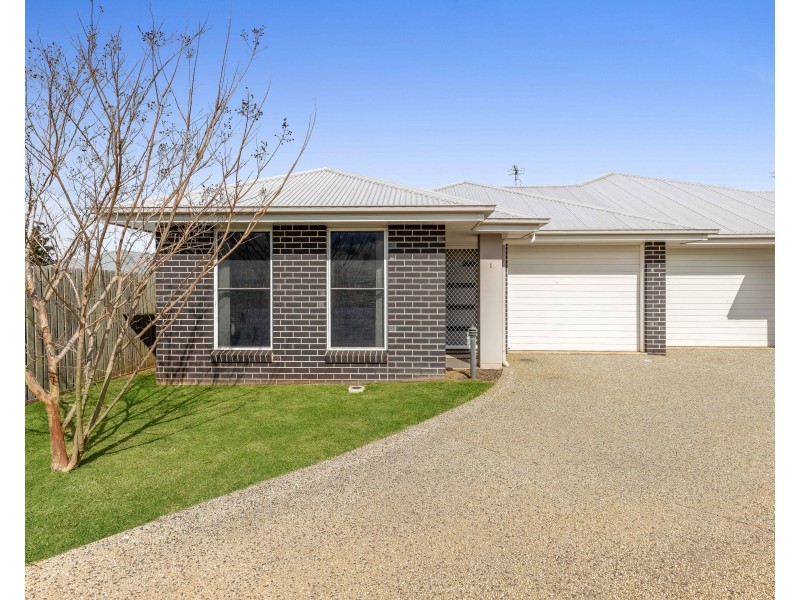 Unit 1/23 Furness Court, Kearneys Spring QLD 4350