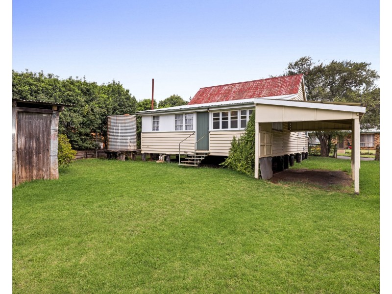 13 McCook Street, South Toowoomba QLD 4350