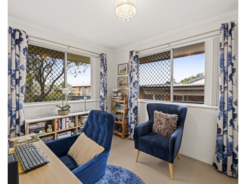 39 Croxley Street, Harristown QLD 4350