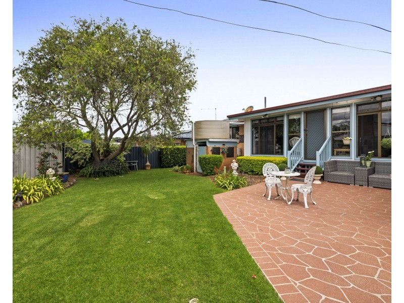 39 Croxley Street, Harristown QLD 4350