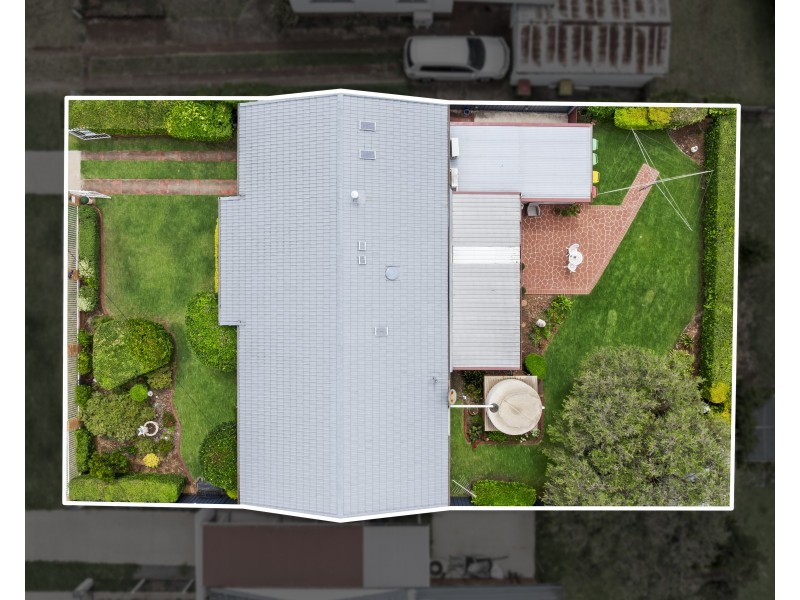 39 Croxley Street, Harristown QLD 4350